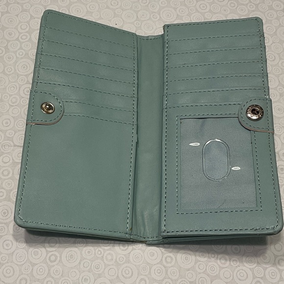 Woven Pattern Wallet in Black and Sage Green Safe Keeper - Picture 5 of 7